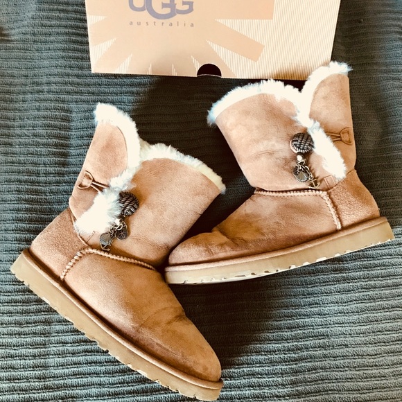 UGG Shoes - 💕Sale! Ugg Boots